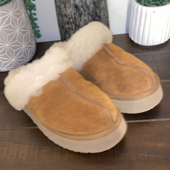 3/$60 UGG Disquette Chestnut Shearling Lined Mules Size 7 - Picture 15 of 15